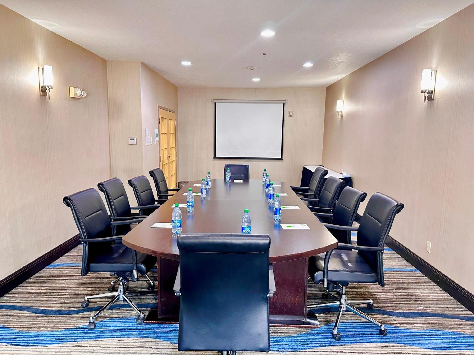 Holiday Inn Hotel & Suites Regina By Ihg Zewnętrze zdjęcie