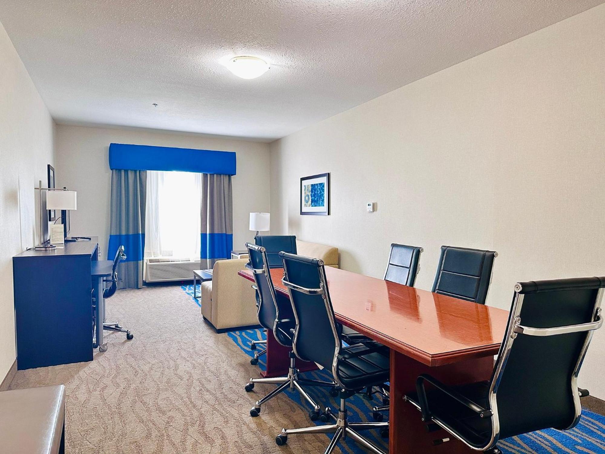 Holiday Inn Hotel & Suites Regina By Ihg Zewnętrze zdjęcie